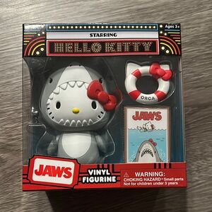 Hello Kitty Jaws Vinyl Figure from Universal Studis